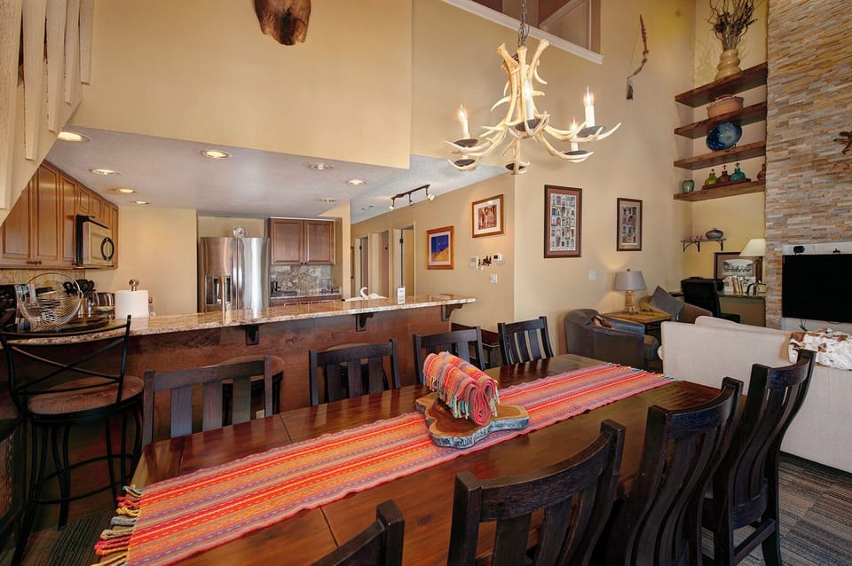 Dining room on the main level with seating for 8 people.