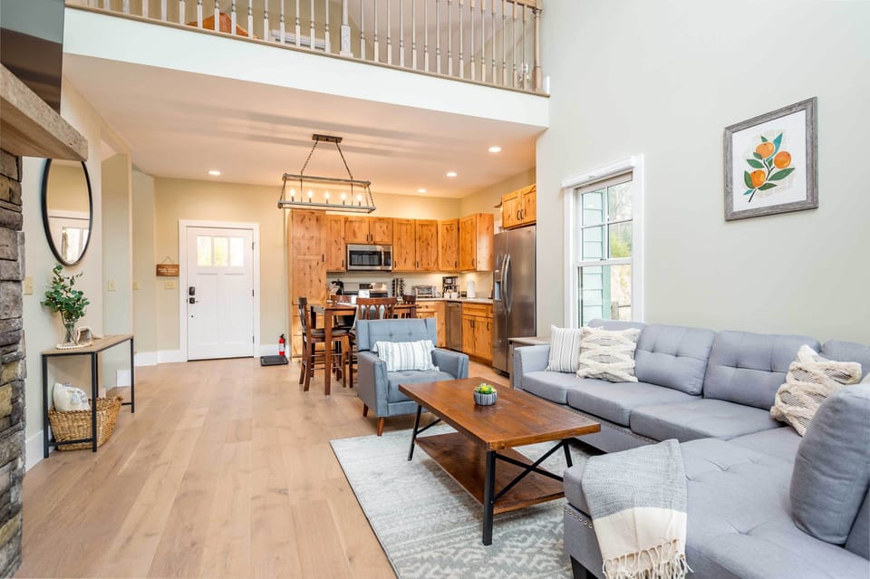 Living Room | Open Floor Plan