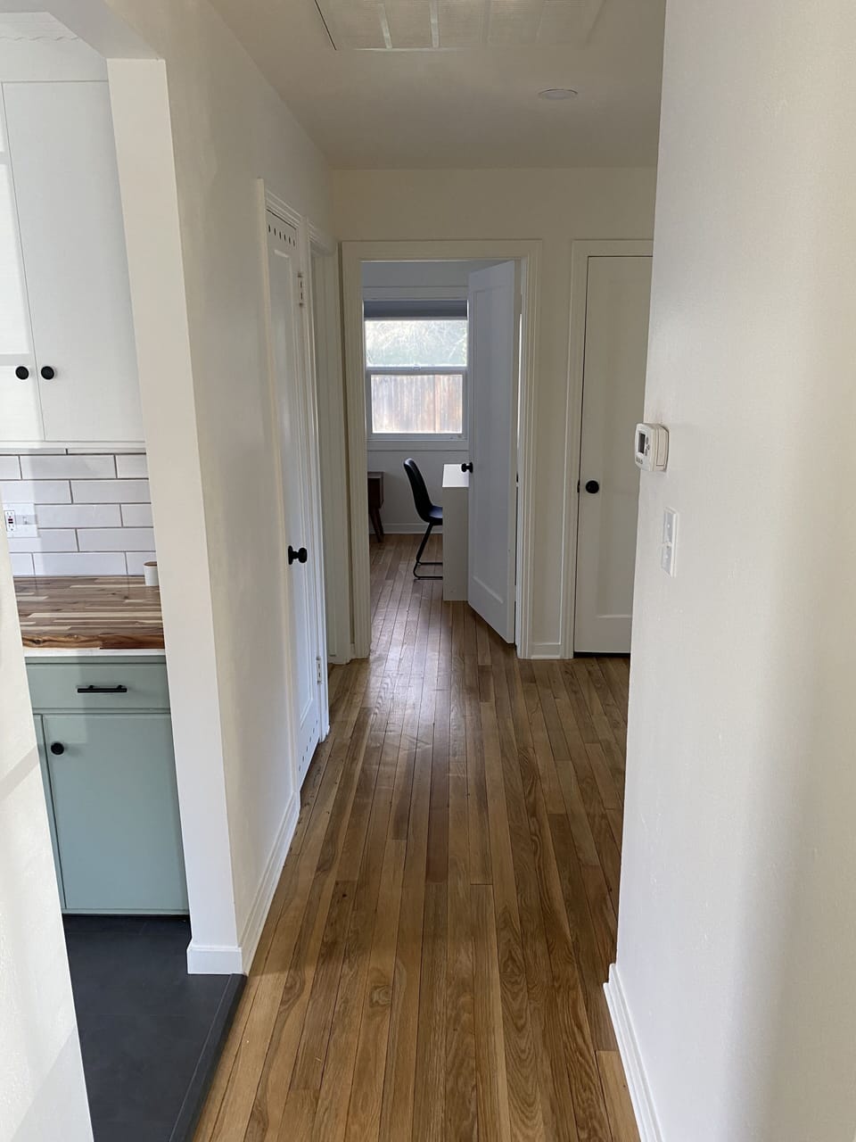 Hall to bedrooms 