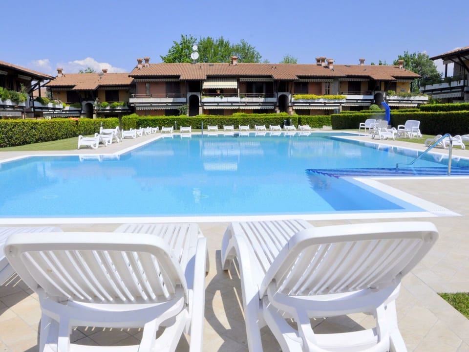 Holiday Home Swimming Pool