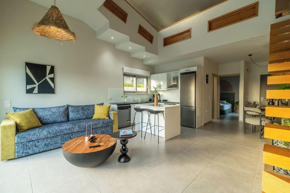Villa | Living area | 42-inch Smart TV with digital channels, TV, Netflix