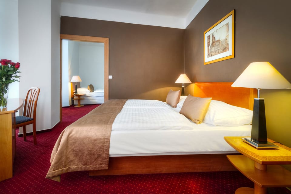 Standard Quadruple Room | Hypo-allergenic bedding, desk, blackout drapes, free WiFi