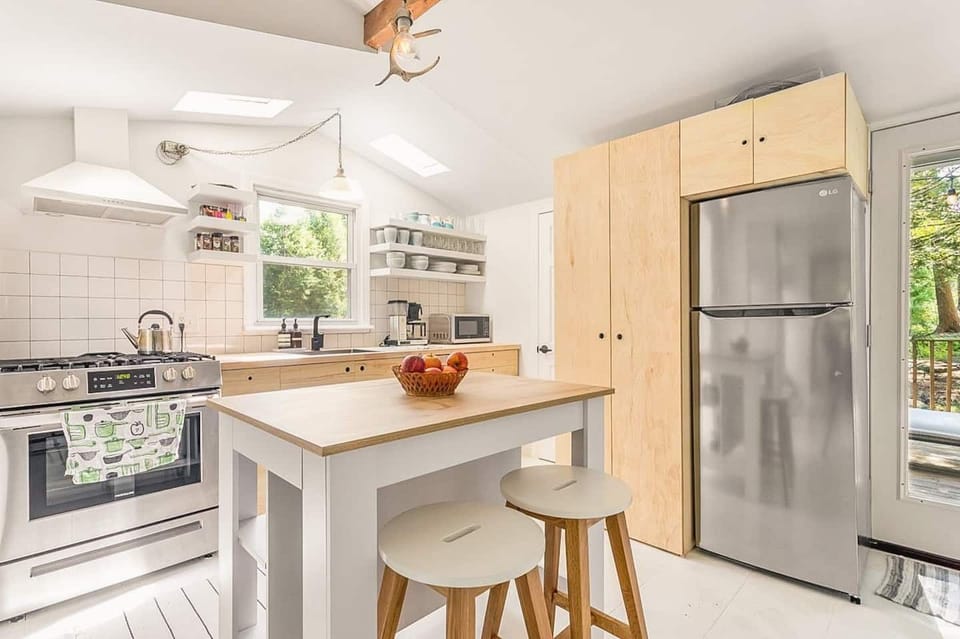 The kitchen was completely renovated in 2021.