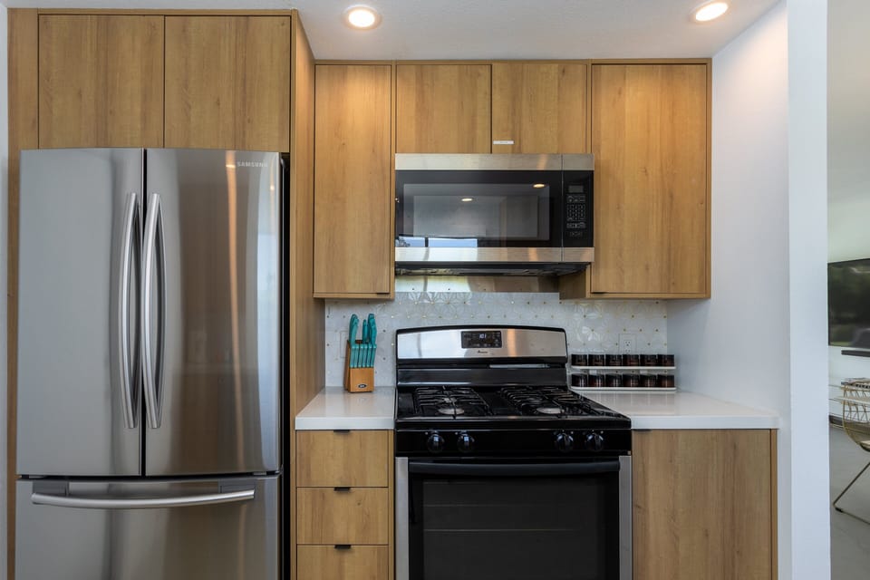 Well-stocked kitchen!