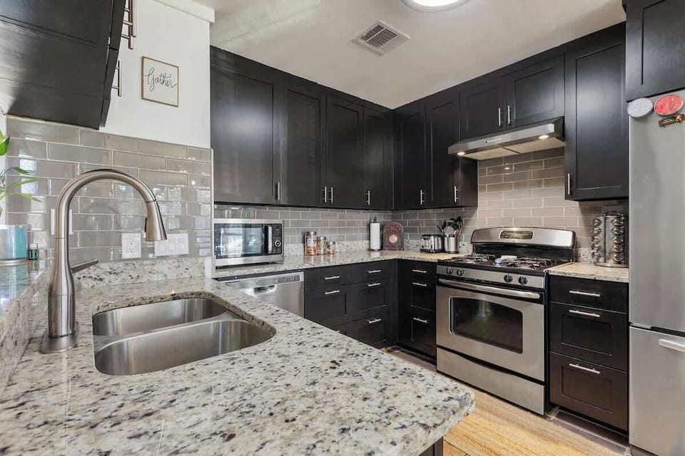 Full Size Kitchen