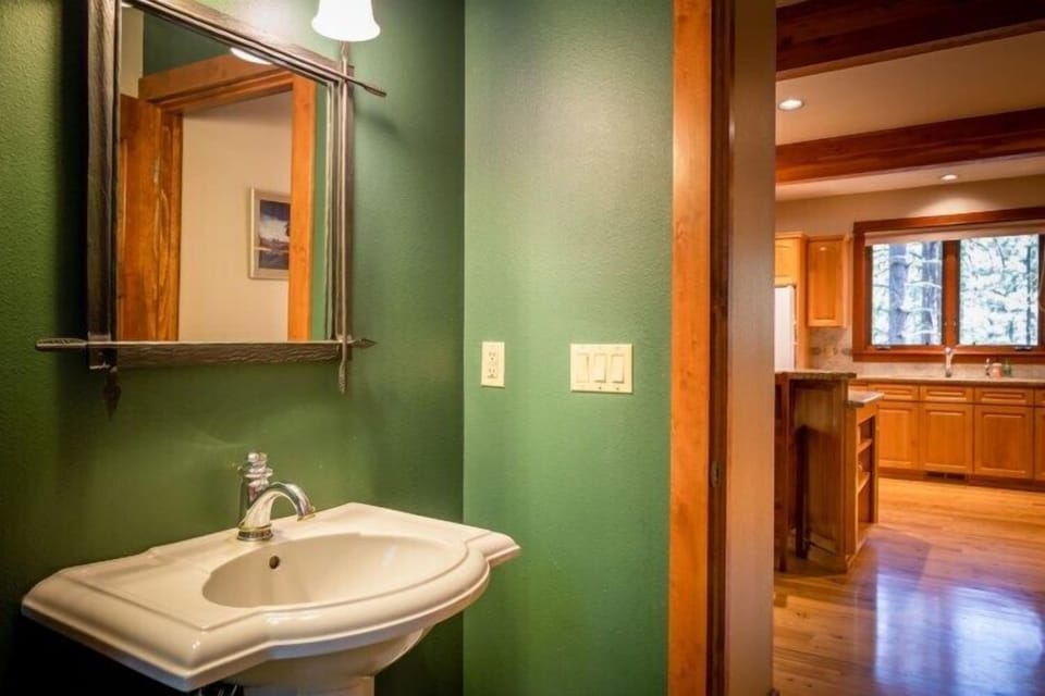 Downstairs Bathroom