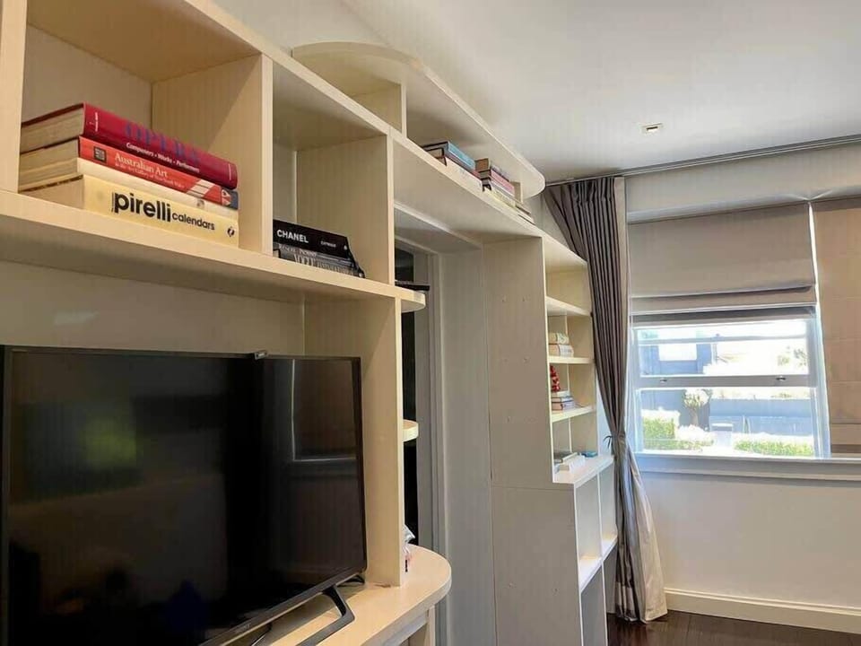 TV and Shelving