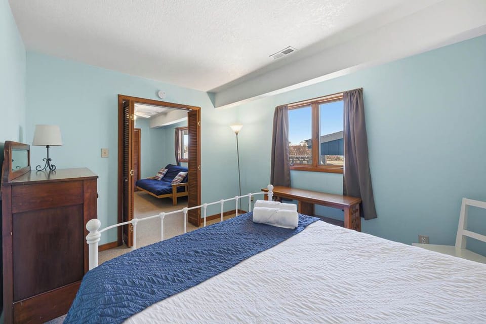 Ground-Level Queen Bedroom with Sitting Area