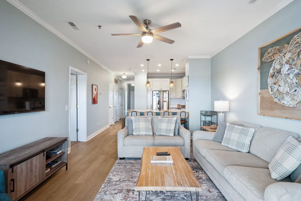 Open Floorplan Living Room & Kitchen