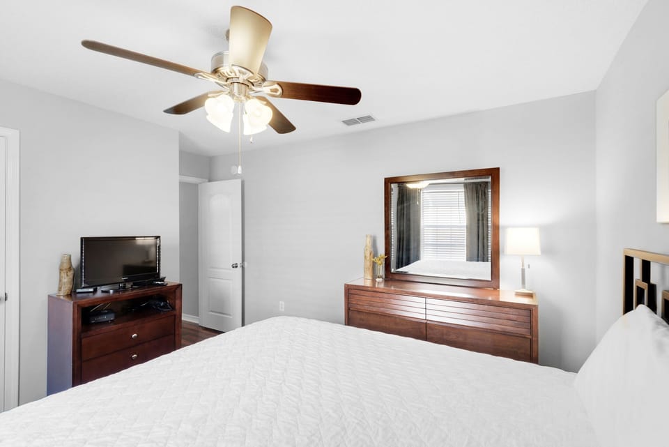 Guest bedroom with flat screen TV