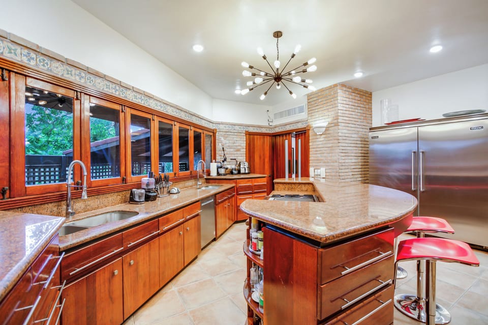 Exclusive Villa | Private kitchen | Coffee/tea maker, full-size fridge, microwave, oven
