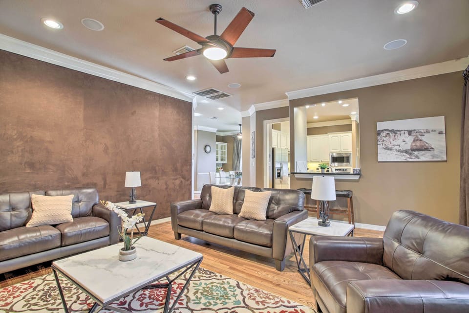 Living Room | Free WiFi