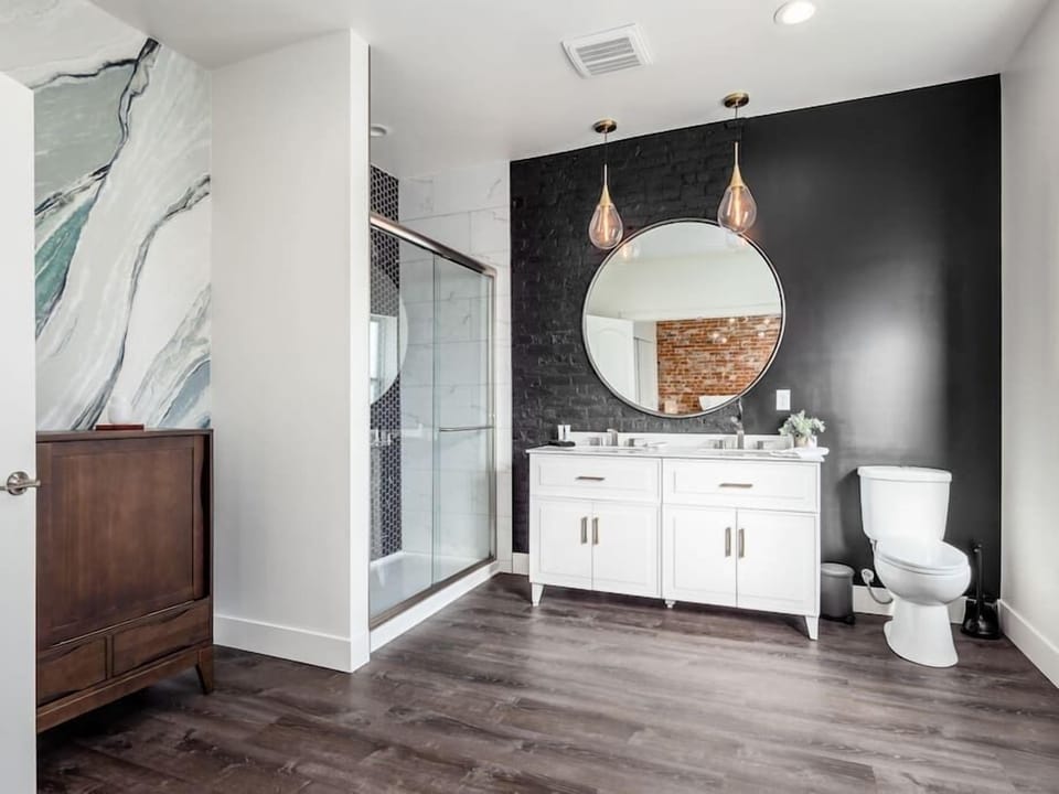 Spa-like bathroom retreat! Relax and rejuvenate in this stylish space.