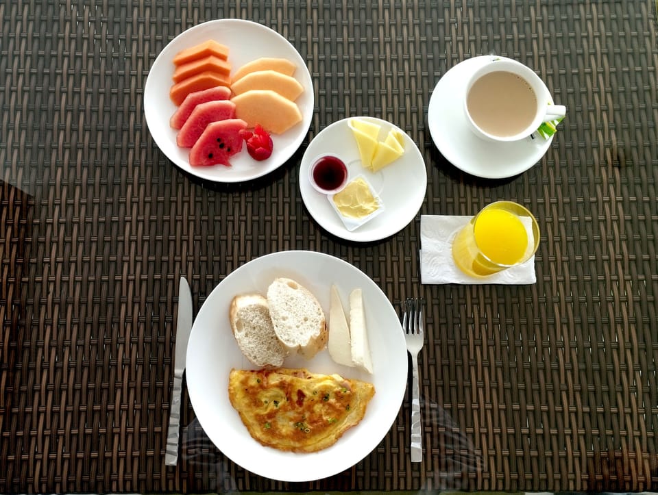 Free daily buffet breakfast