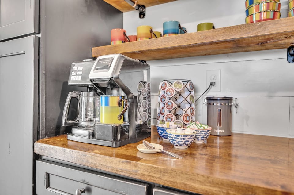 Dedicated coffee and tea area. 