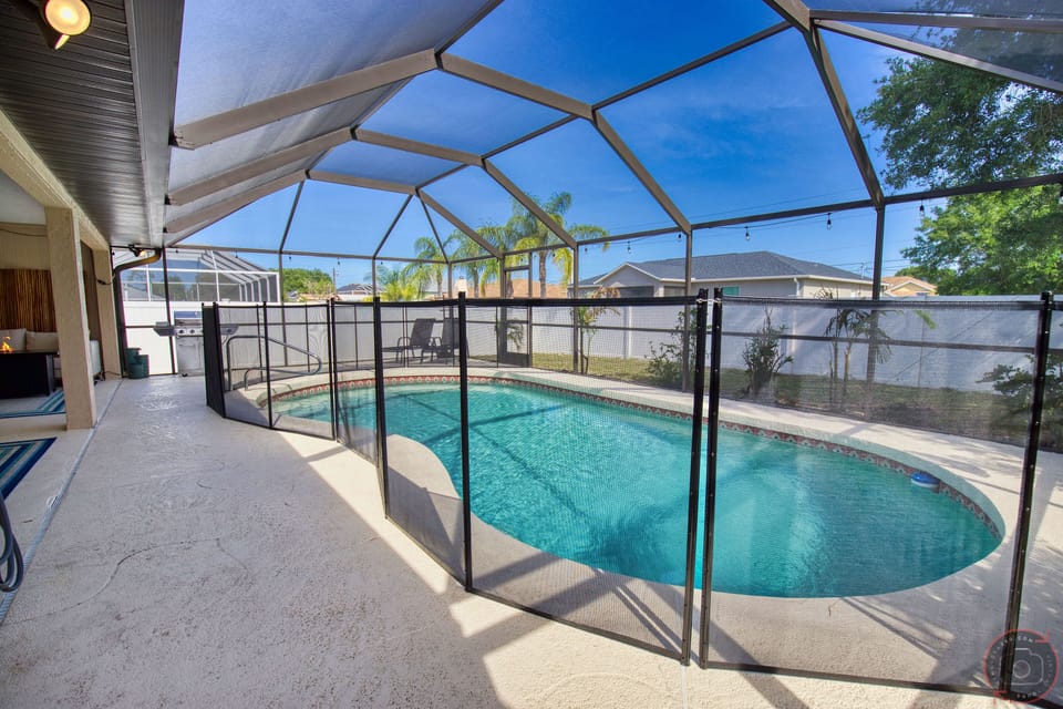 optional Baby Barrier for pool