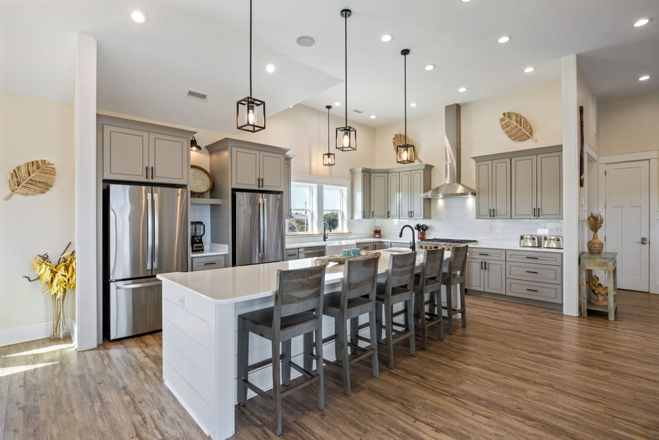 Spacious Kitchen (Top Floor)