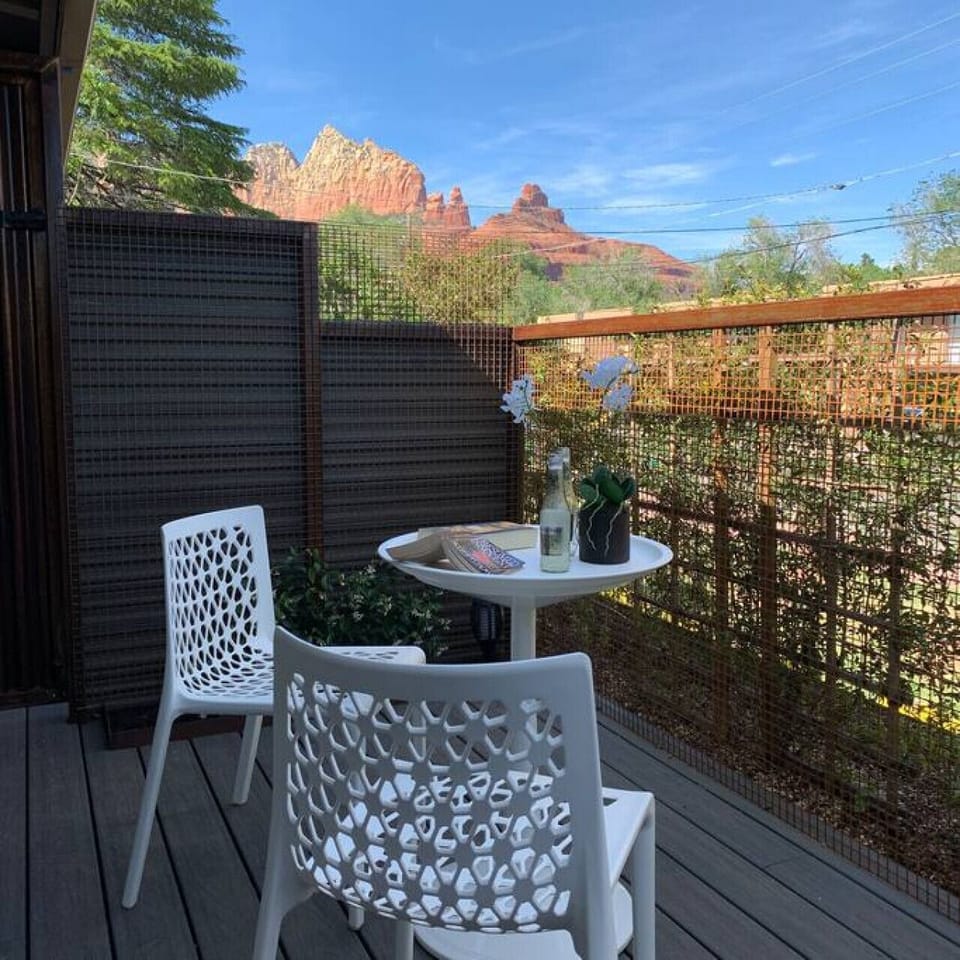Private Patio dining with Red Rock views.