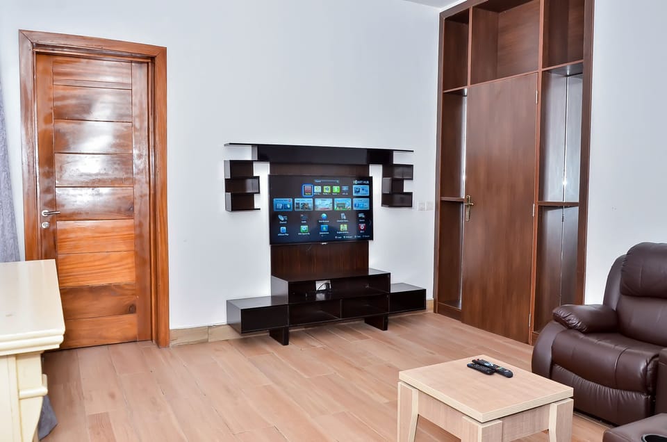 PRIVATE LIVING ROOM