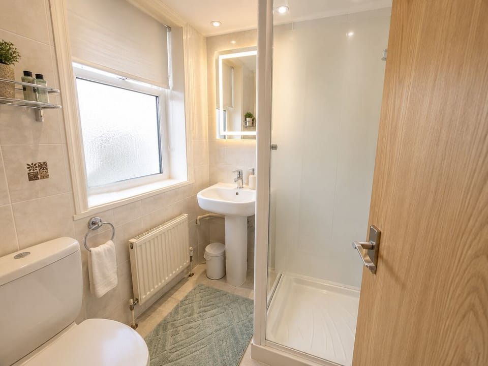 Double Room, Ensuite, Sea View (room 4 first floor) | Bathroom