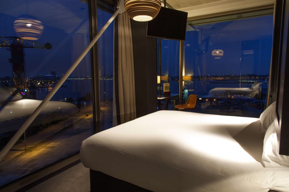 Superior Room, 1 Queen Bed, Non Smoking (Water View) | In-room safe, individually furnished, desk, laptop workspace