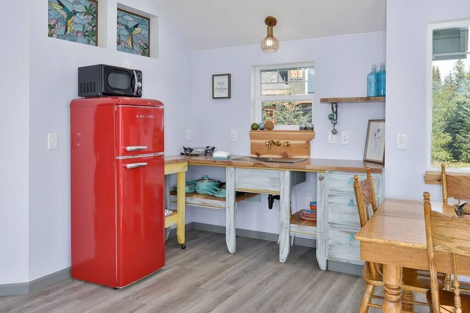 Quaint kitchen.