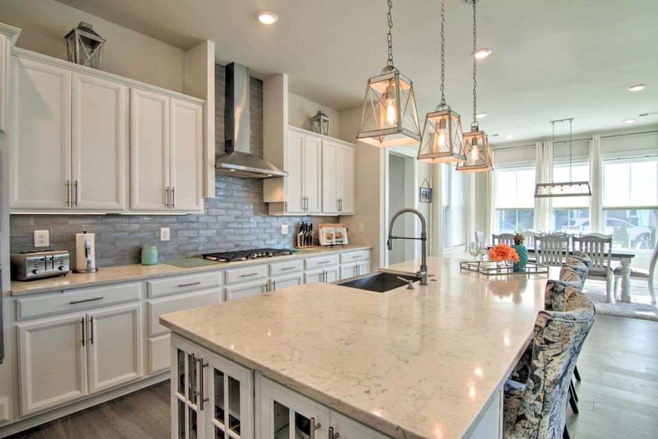 Fully Equipped Kitchen | Cooking Utensils