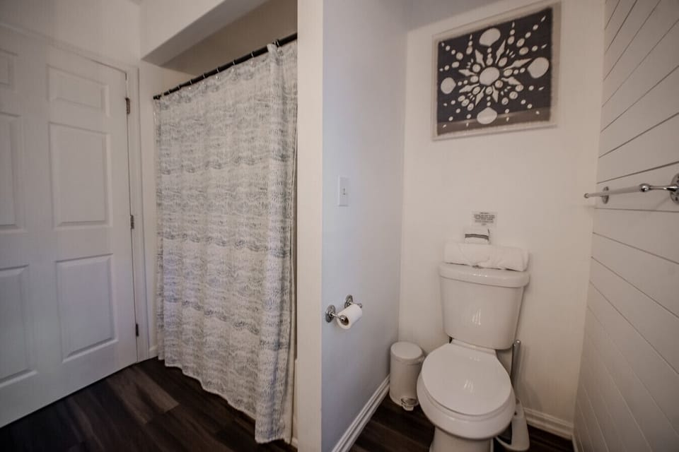 Main level Luxe side full bathroom