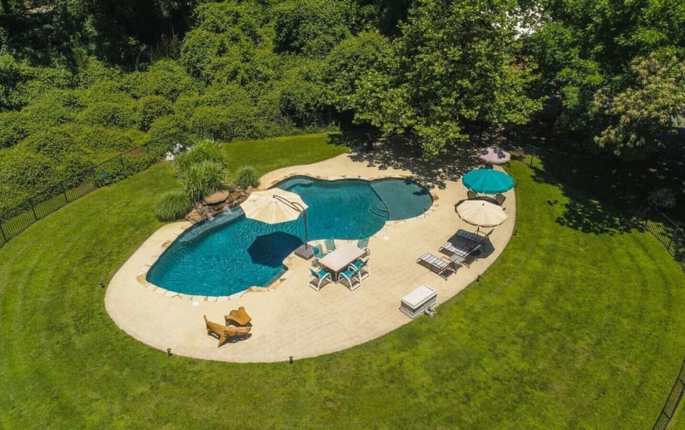 Saltwater Swimming Pool open for season only