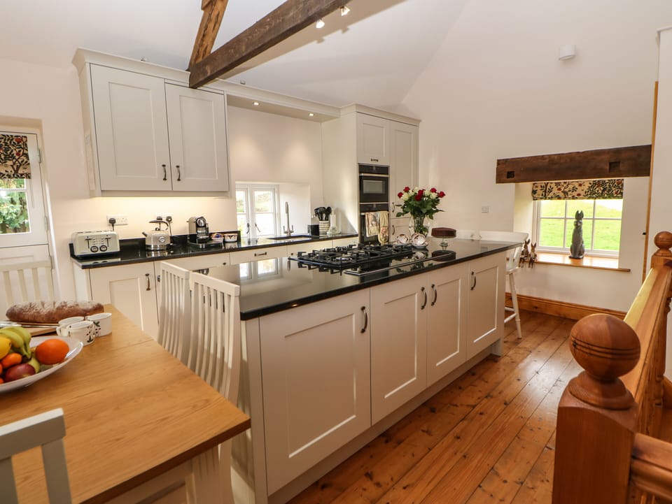Cottage | Interior