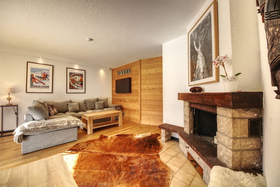 Living space in Apt Scott Chamonix Homes ski holiday apartment for 8 people with garage and view of Mont Blanc