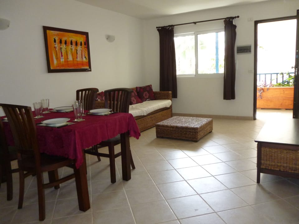 Main sitting room and dining area
