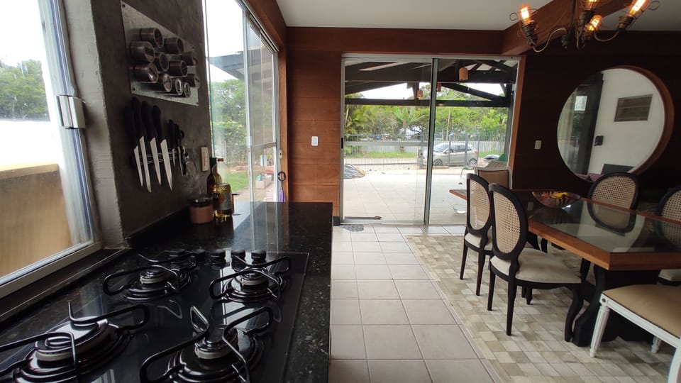 Comfort Shared Dormitory, Mixed Dorm | Shared kitchen | Full-size fridge, microwave, oven, stovetop