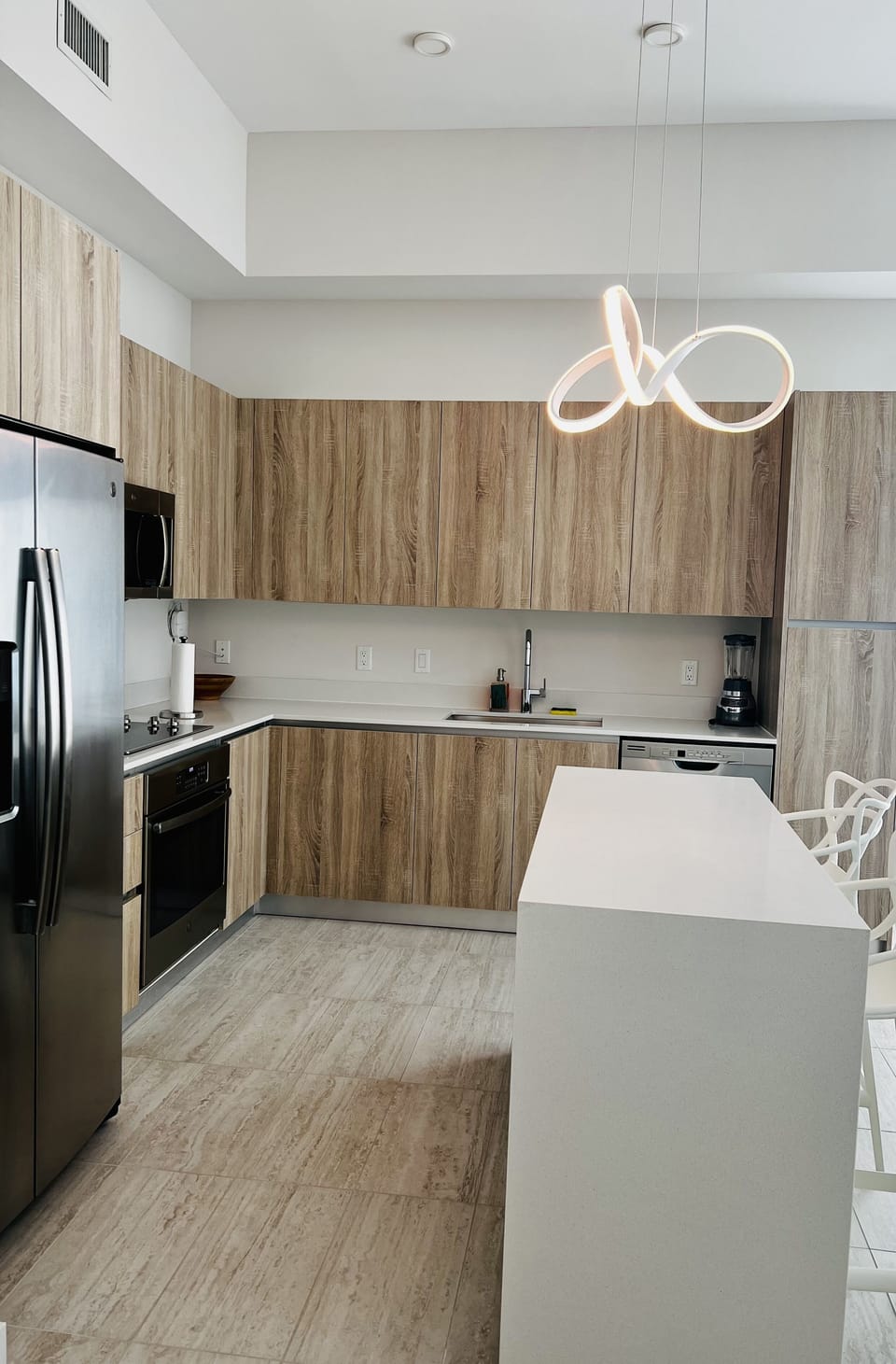 Área de la Cocina / Kitchen Area 