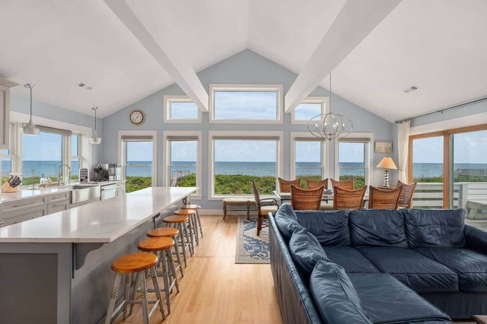 Panoramic Sunrise Views over the Atlantic Ocean 