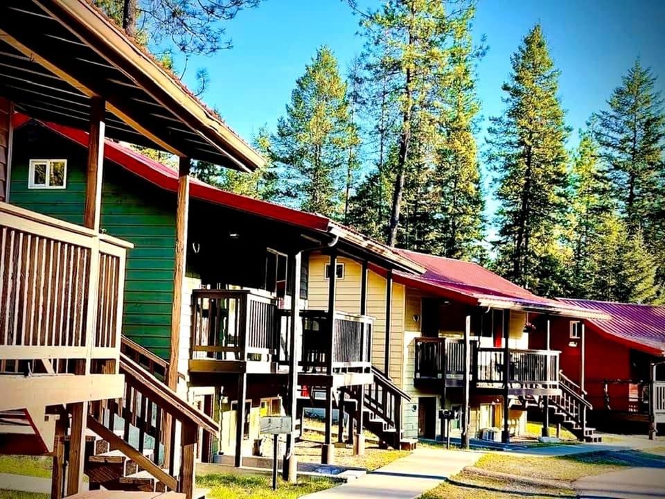 Bear Creek Resort Hotel in Montana