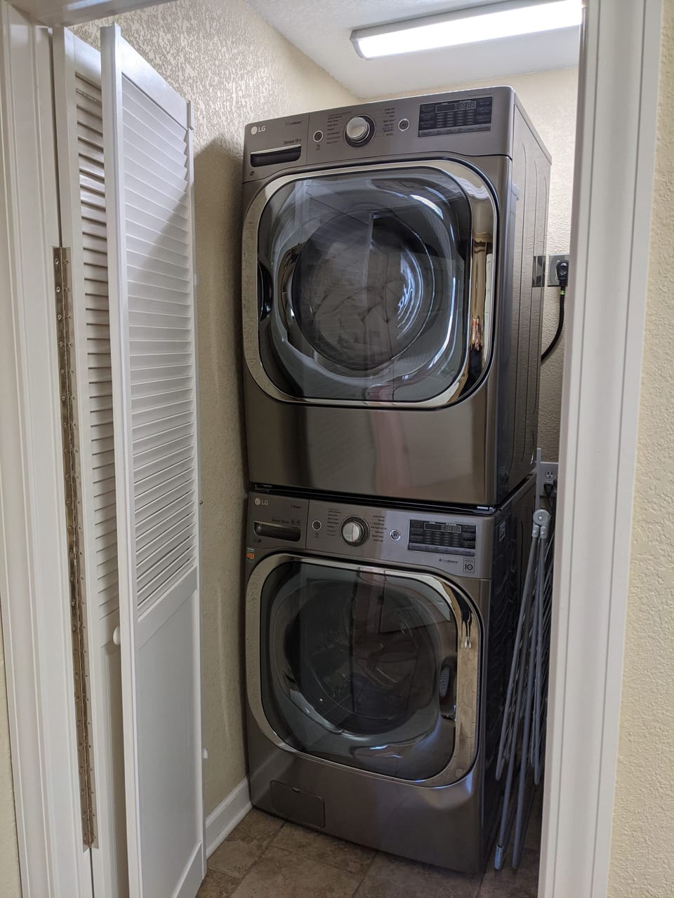 Large capacity washer and dryer