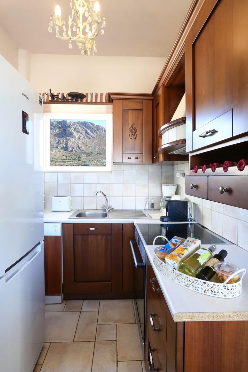 Standard Villa | Private kitchen | Full-size fridge, oven, stovetop, toaster oven