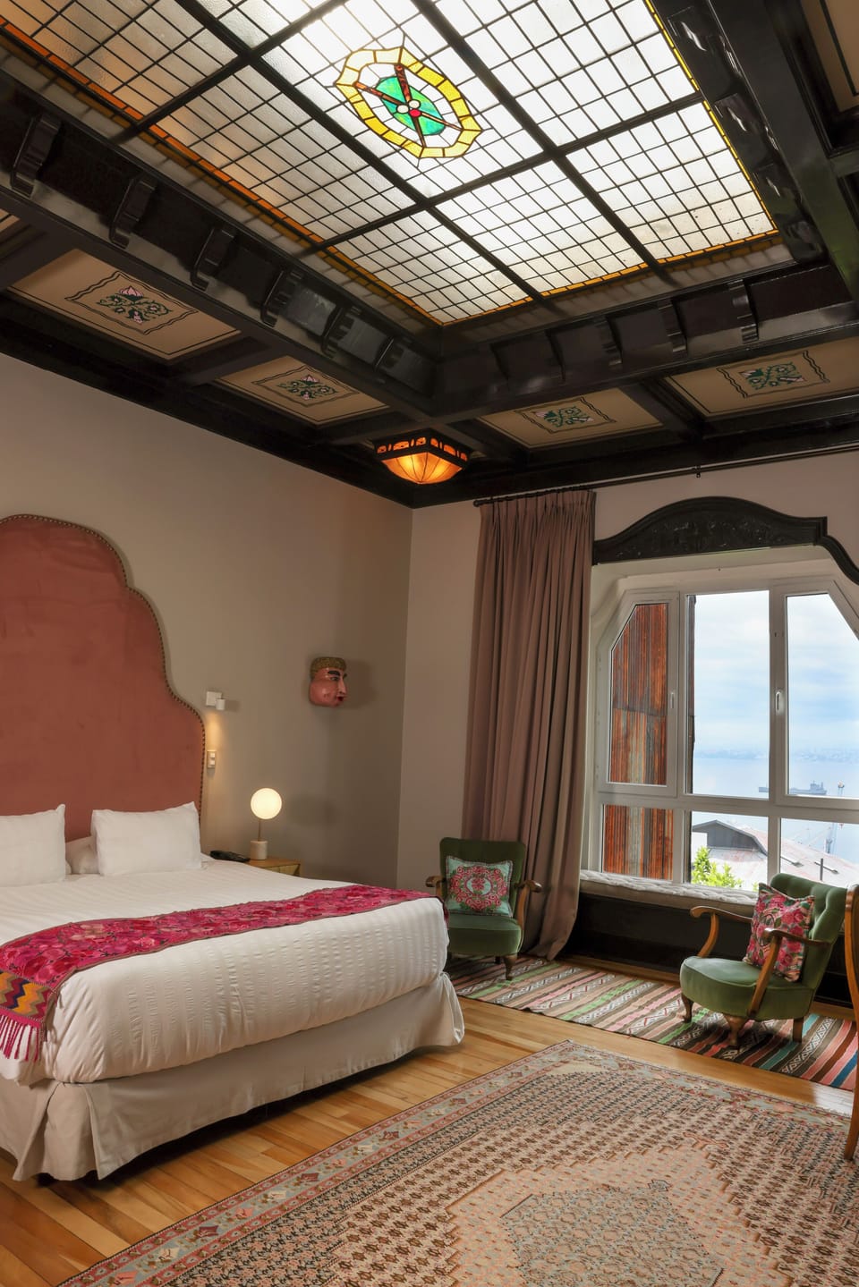 Deluxe Room | Premium bedding, in-room safe, blackout drapes, iron/ironing board