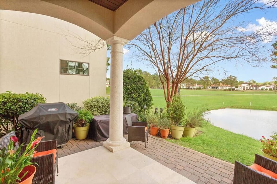 Outdoor Patio overlooking golf course and lake