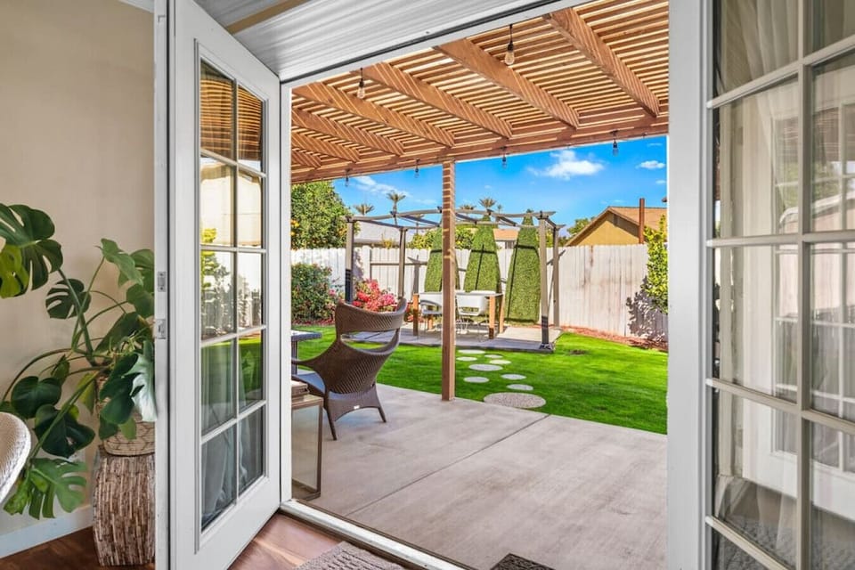 Backyard Area #3: Al fresco dining