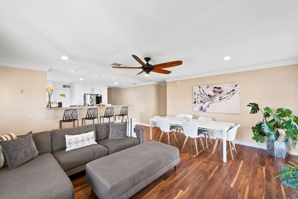 Open kitchen concept: kitchen, dining area, and living room