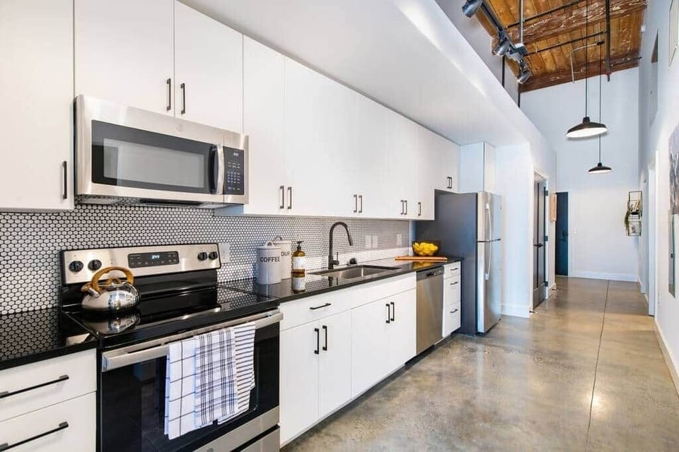 Fully-stocked kitchen