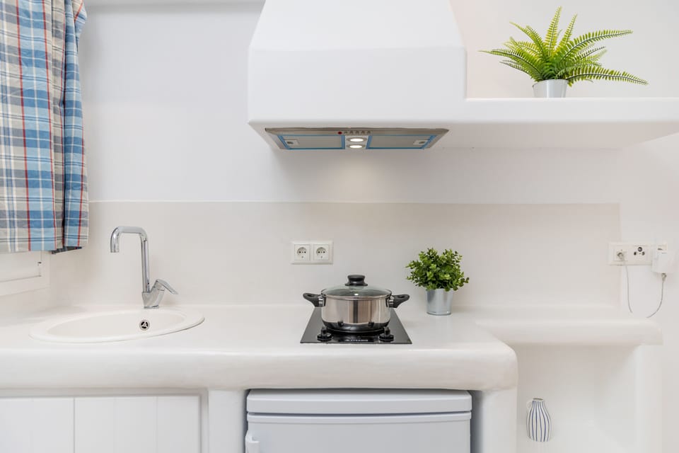 Premium Studio Suite, 1 Bedroom (Ammos) | Egyptian cotton sheets, premium bedding, memory foam beds, in-room safe