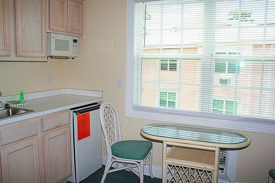 Villa, 2 Bedrooms | Private kitchen | Coffee/tea maker, fridge, dishwasher