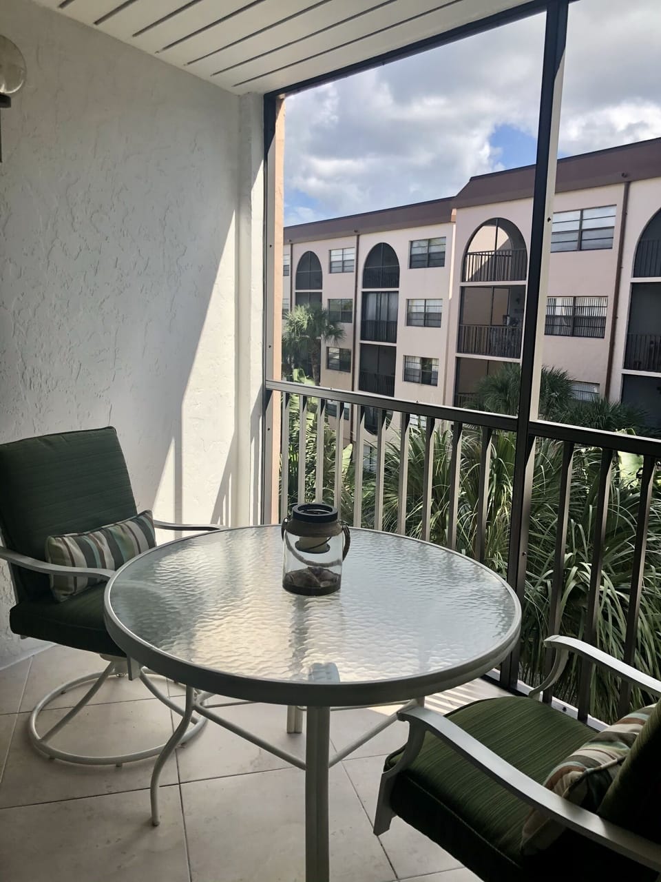 private screened lanai 