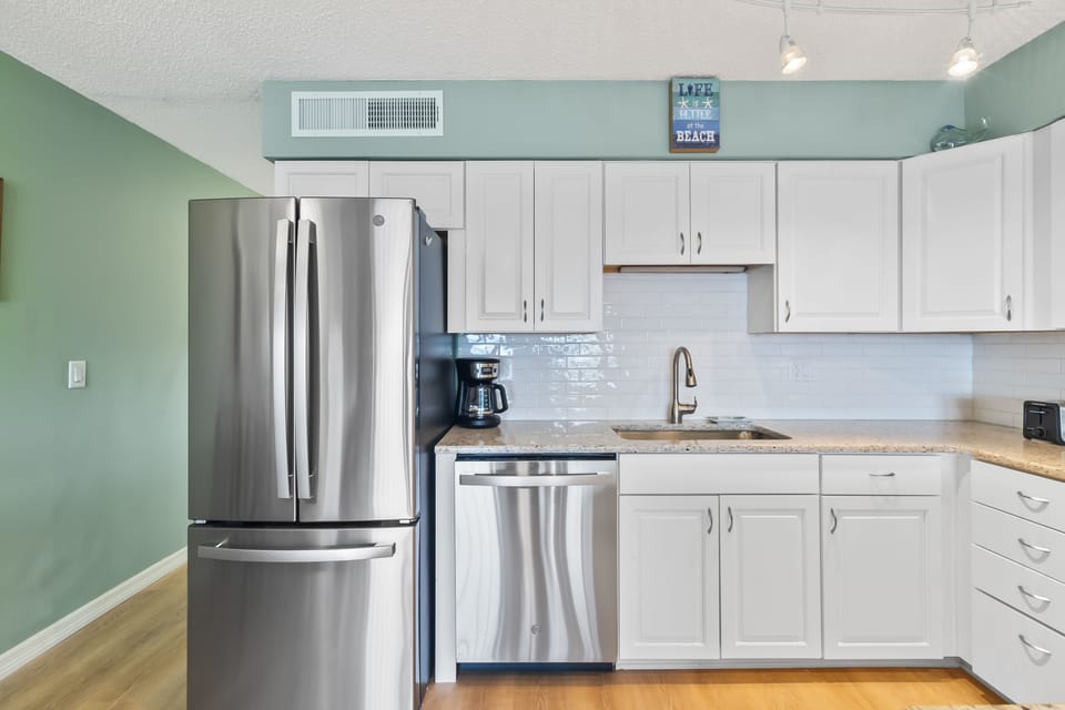 Kitchen is fully stocked (just bring food)
