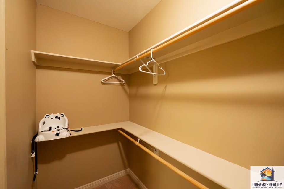 Walk in Closet