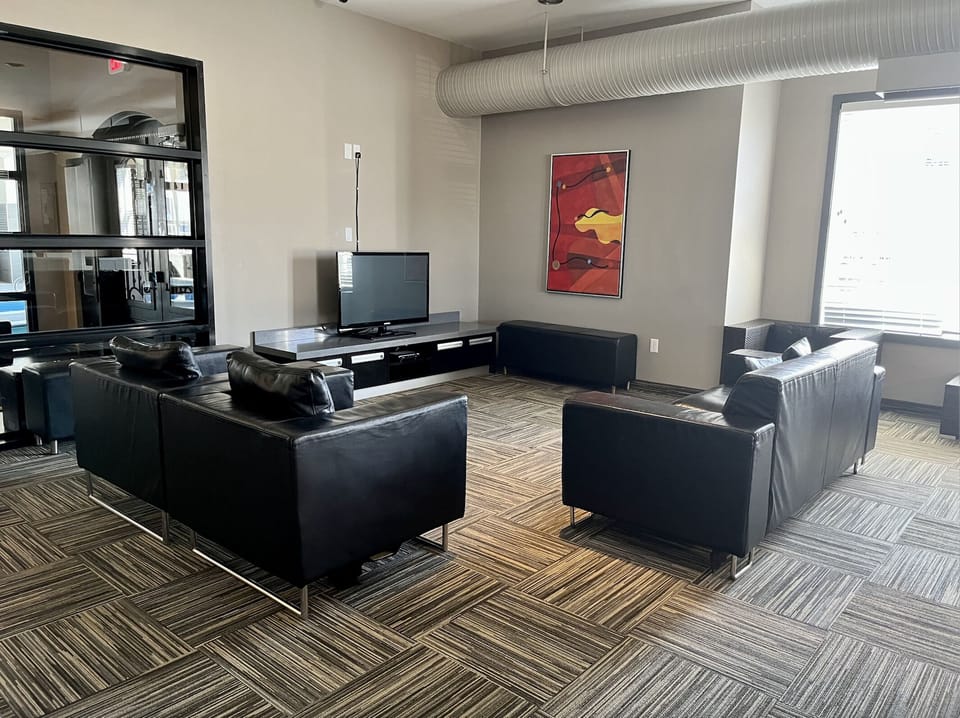 Lounge and enjoy the clubhouse with friends and family!