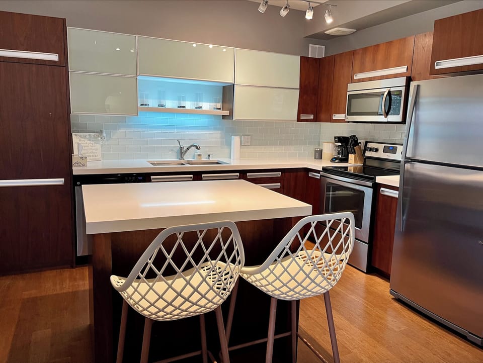 Open concept kitchen to enjoy all your culinary creations.